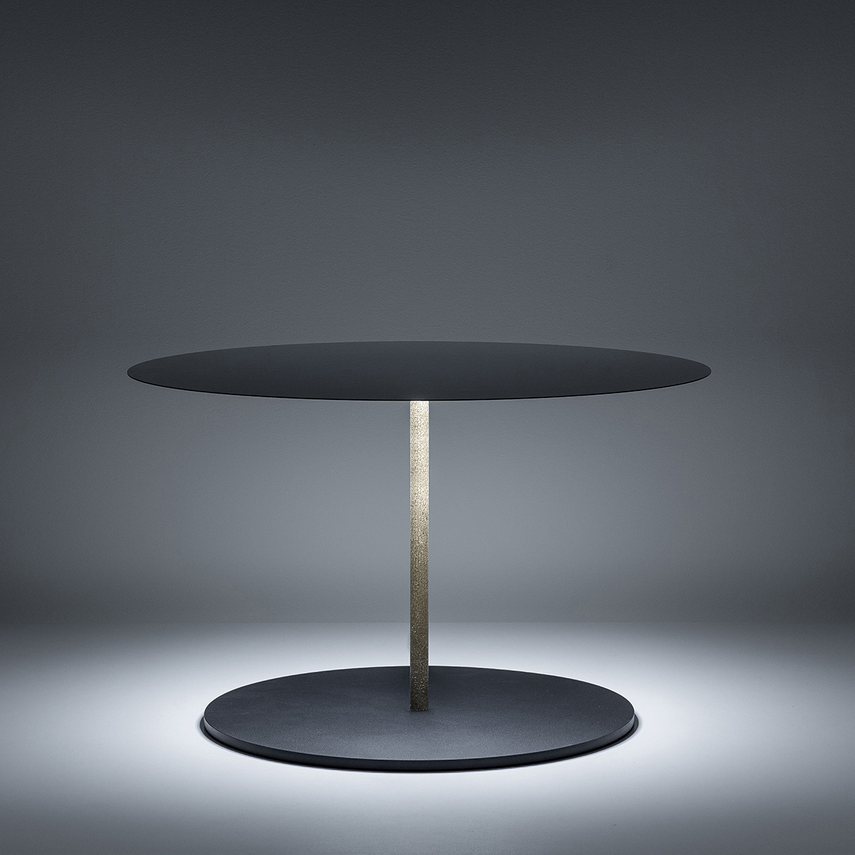 uploadimage/Den_ban_calvino_table_lamp_by_Davide_Groppi_-_Conte_Living_italian_furniture2.jpg