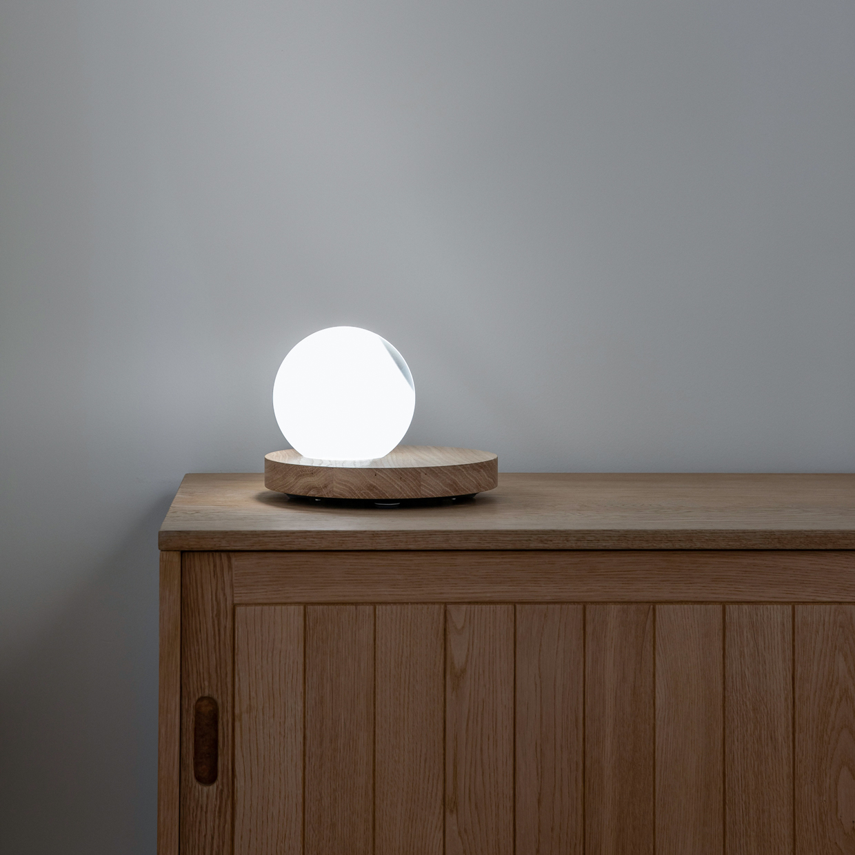 uploadimage/Den_san_PIGRECO_floor_lamp_by_Davide_Groppi_-_Conte_Living_italian_furniture.jpg