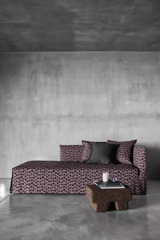 uploadimage/Ghost_sofa_gervasoni_conte_living_italian_furniture8_1_2.png