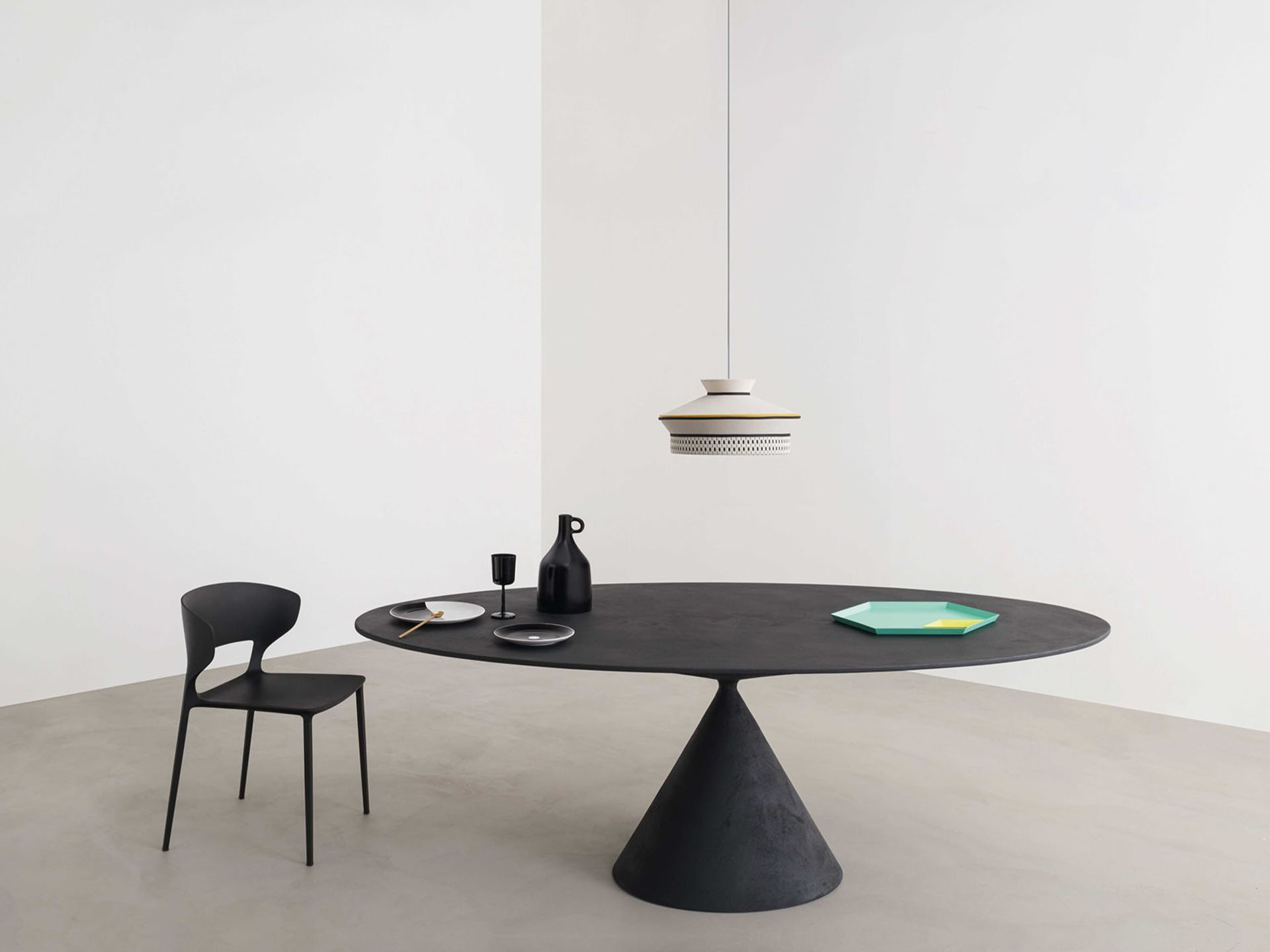 uploadimage/thumbnail_1920x1440_ban_an_desalto_clay_dining_table_conte_living_3_1.jpg