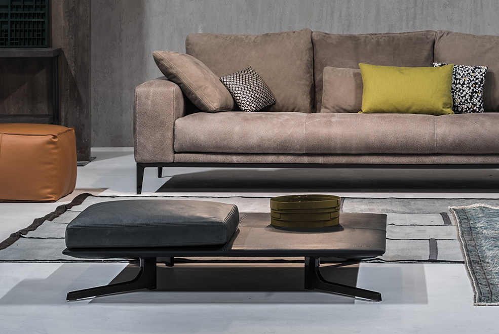 Aida Armchair thumbnail