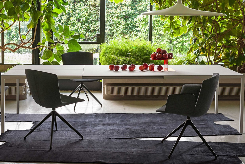 Bàn ăn Helsinki 35 Extending