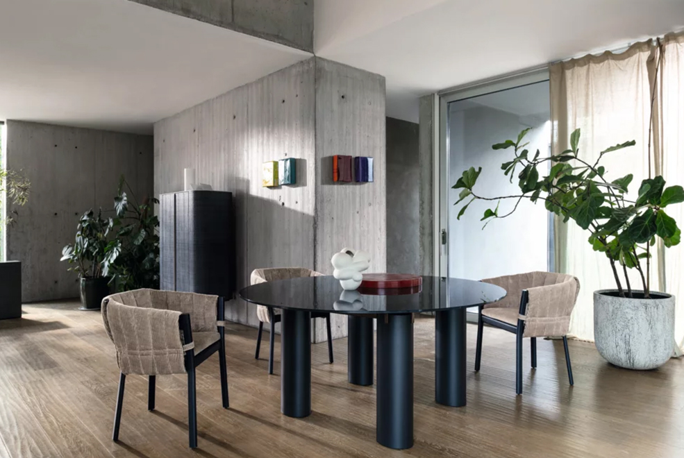 Daen 36 Dining Table thumb