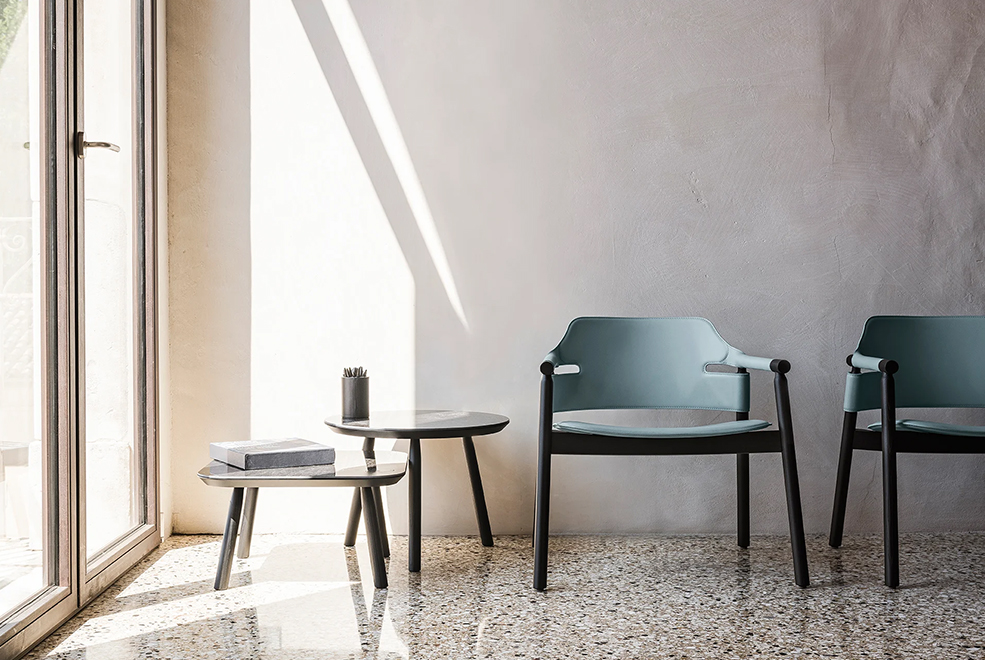 Suite Lounge Chair Midj thumbnail