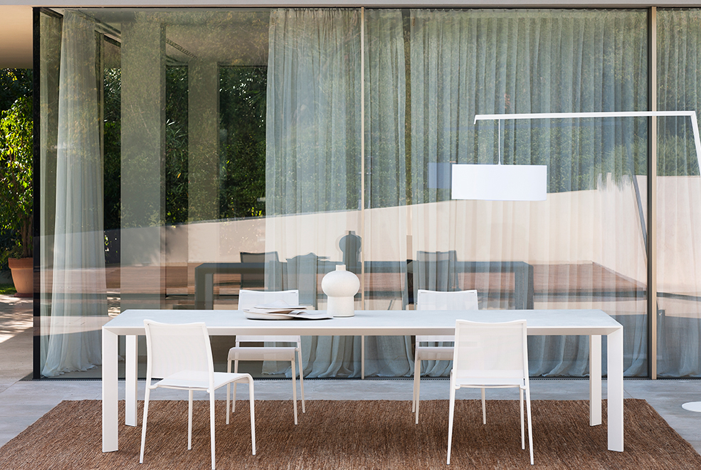 Mac Dining Table