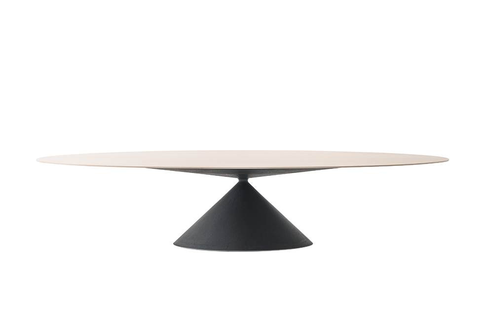 Maxi Clay Dining Table