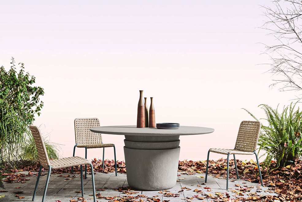 Kasane Dining Table