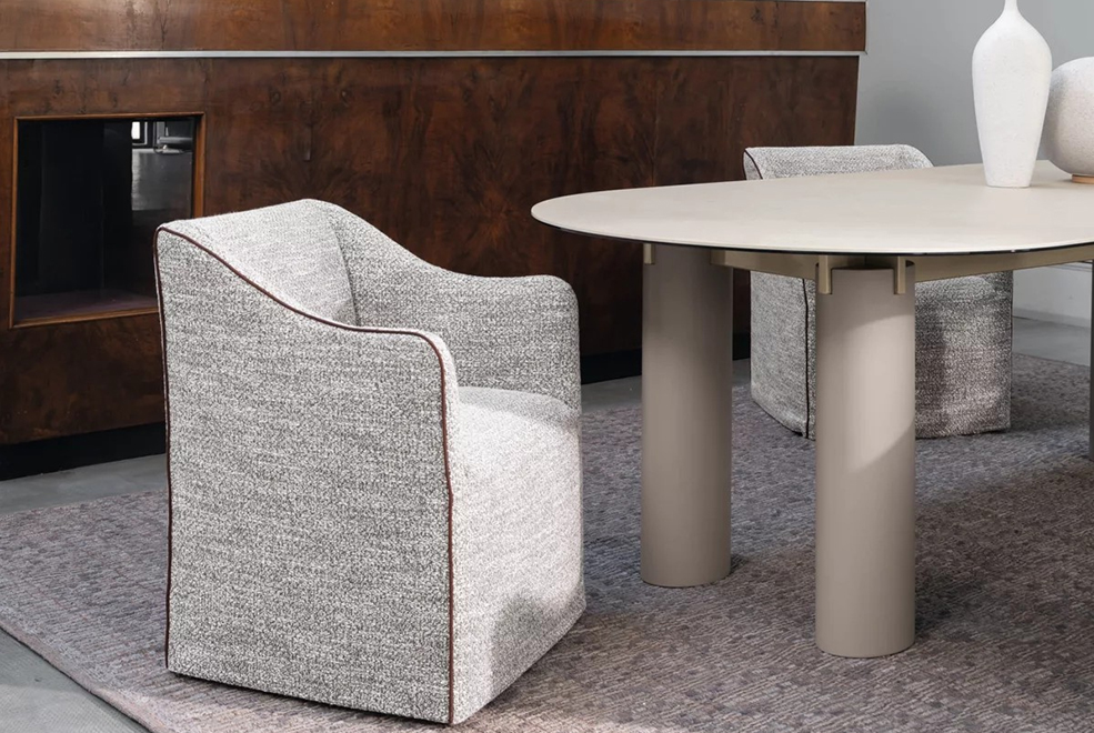 Saia Armchair