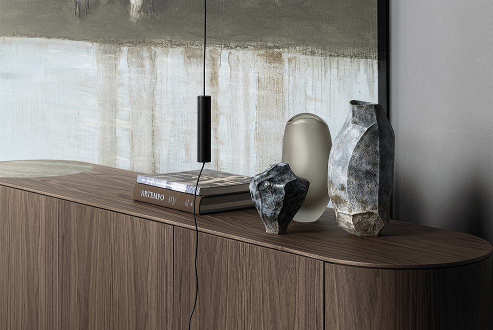 Lip Side Table gallery