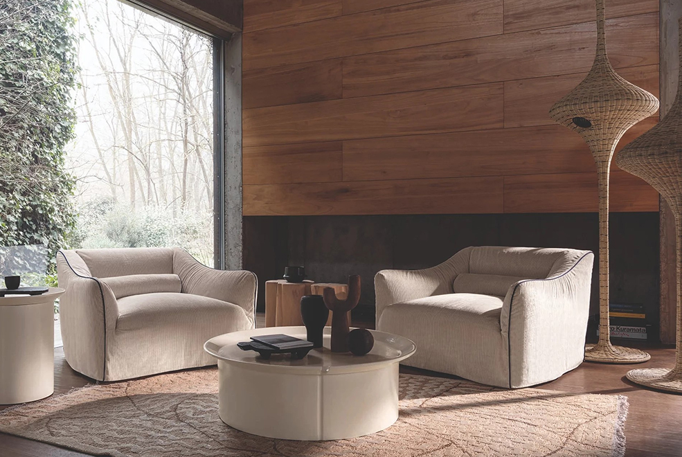 Saia Armchair gallery