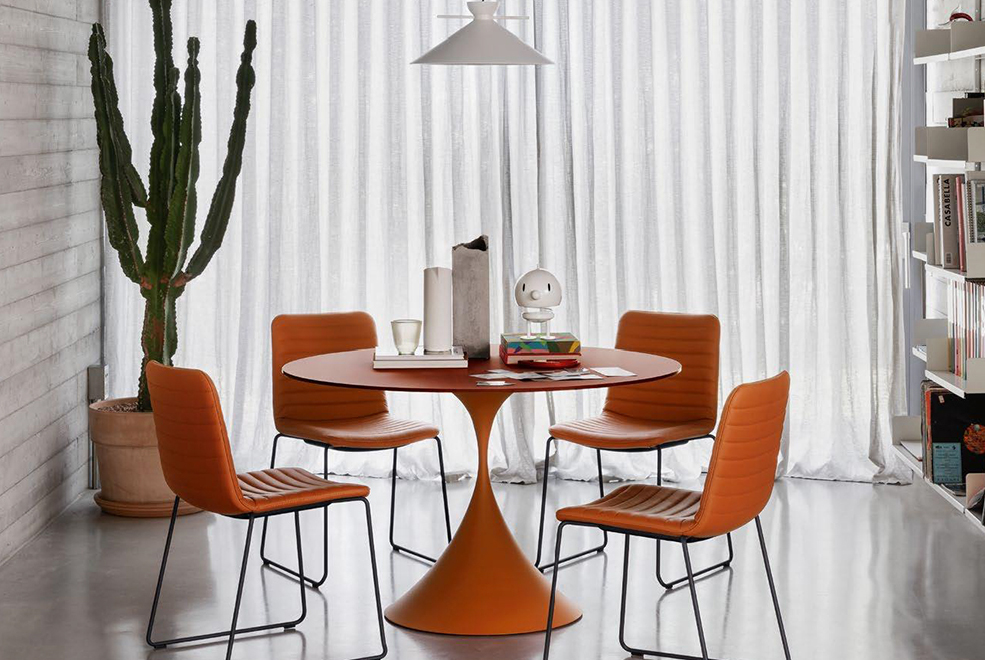 Leo Dining Table gallery