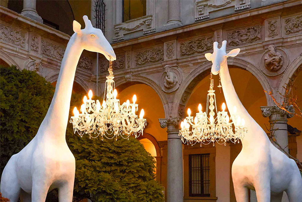 Giraffe in Love XL Outdoor Lighting gallery