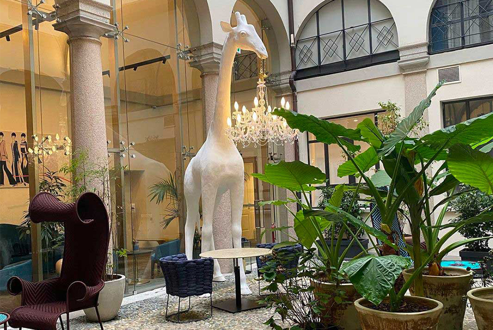 Giraffe in Love XL Outdoor Lighting gallery