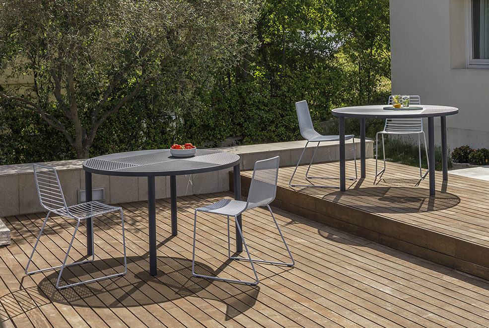 True Table Outdoor